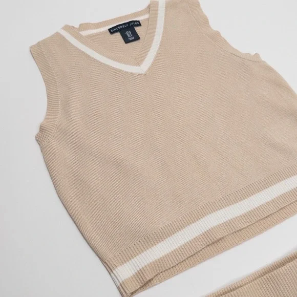 Sincerely‎ Jules Skirt Set Women Small Beige Sweater Vest Two Piece - Picture 5 of 16